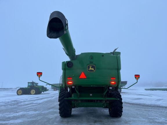 Image of John Deere S770 equipment image 3