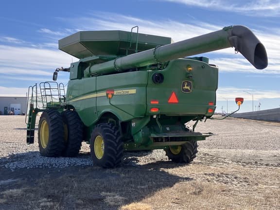 Image of John Deere S770 equipment image 4