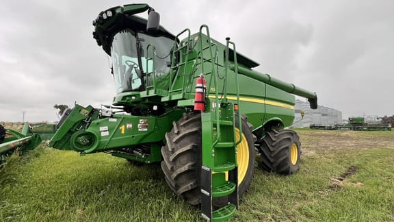 2024 John Deere S770 Equipment Image0