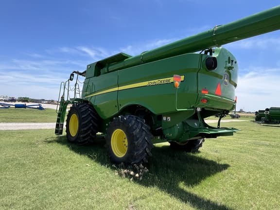 Image of John Deere S770 equipment image 4