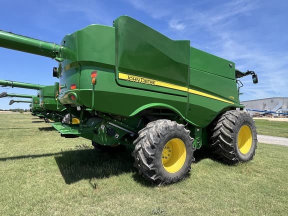 Image of John Deere S770 equipment image 3