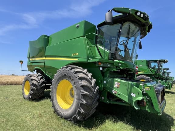 Image of John Deere S770 equipment image 2
