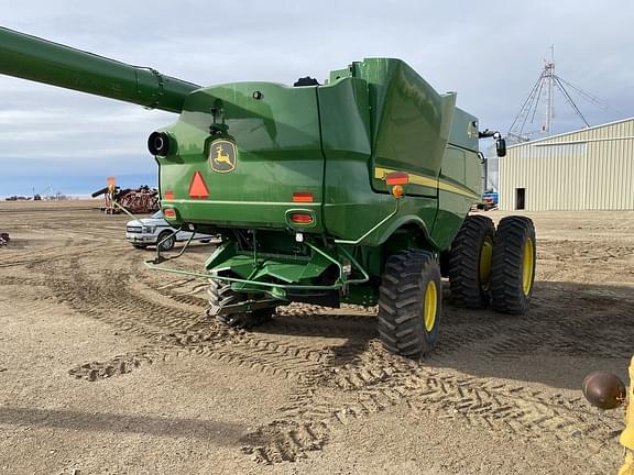 Image of John Deere S770 equipment image 2