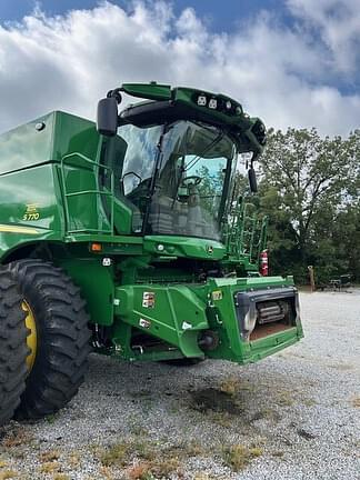 Image of John Deere S770 equipment image 1
