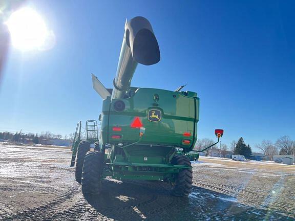 Image of John Deere S770 equipment image 3