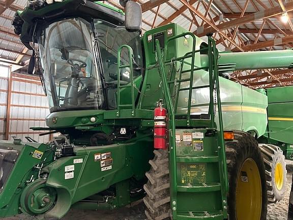 Image of John Deere S770 Image 0