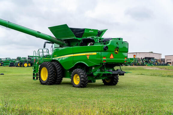 Image of John Deere S770 equipment image 3