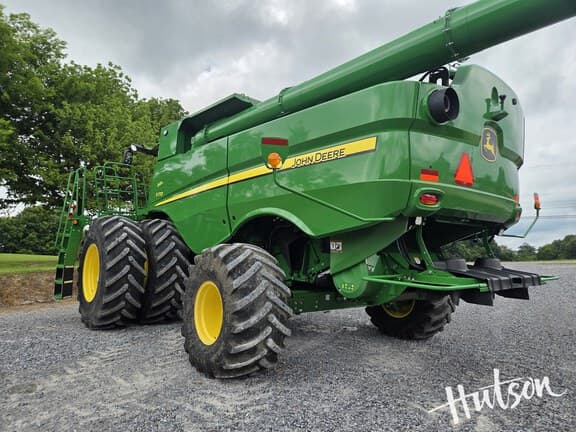 Image of John Deere S770 equipment image 2