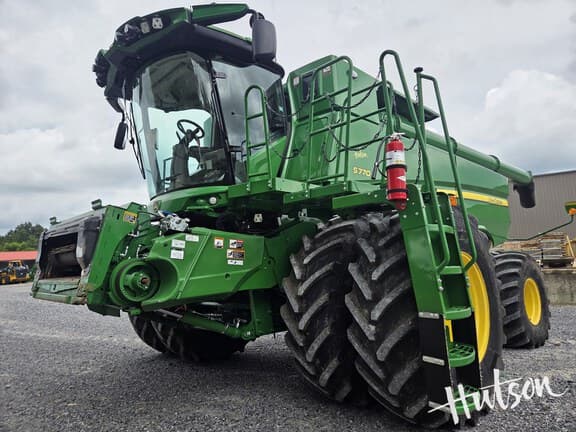 Image of John Deere S770 equipment image 1