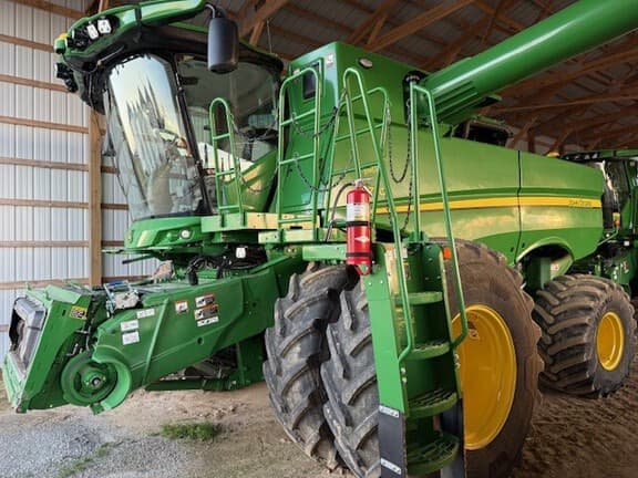 Image of John Deere S770 equipment image 2