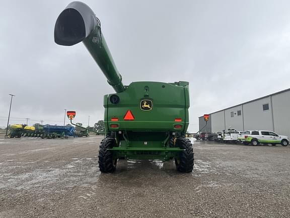 Image of John Deere S770 equipment image 4