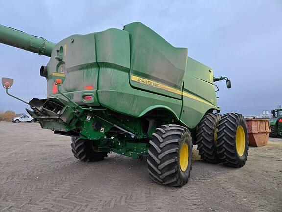 Image of John Deere S770 equipment image 2