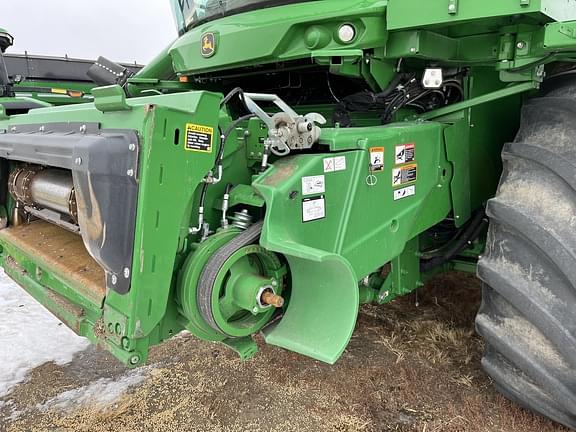 Image of John Deere S770 equipment image 1