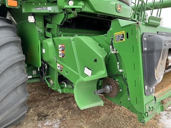 Image of John Deere S770 equipment image 2