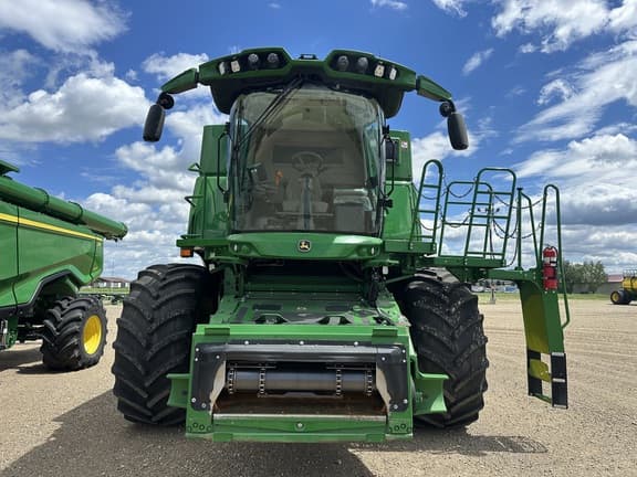 Image of John Deere S770 equipment image 1