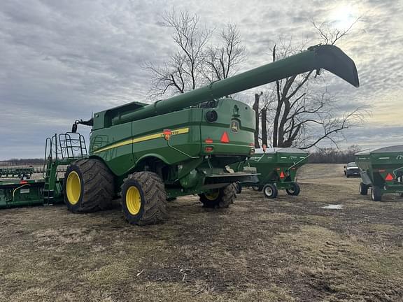 Image of John Deere S770 equipment image 3