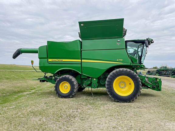 Image of John Deere S770 equipment image 3