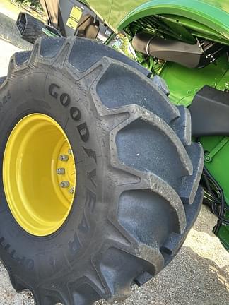 Image of John Deere S770 equipment image 4