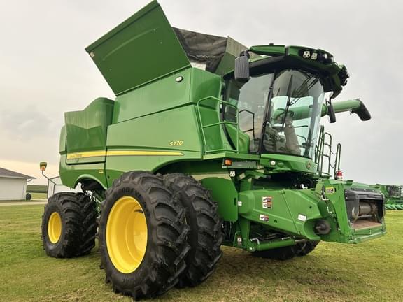 Image of John Deere S770 equipment image 2