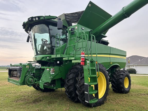 2024 John Deere S770 Equipment Image0