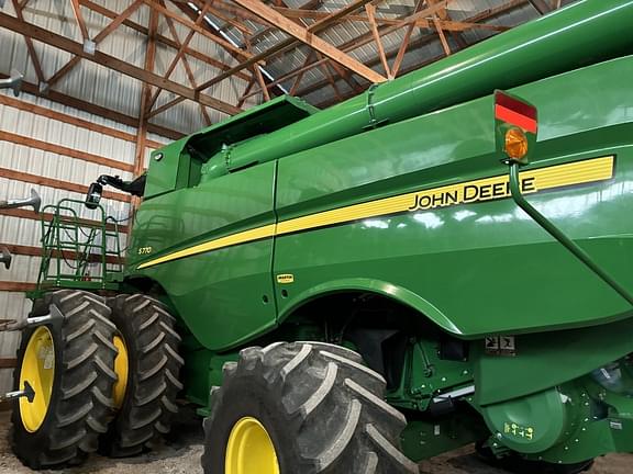 Image of John Deere S770 Primary image