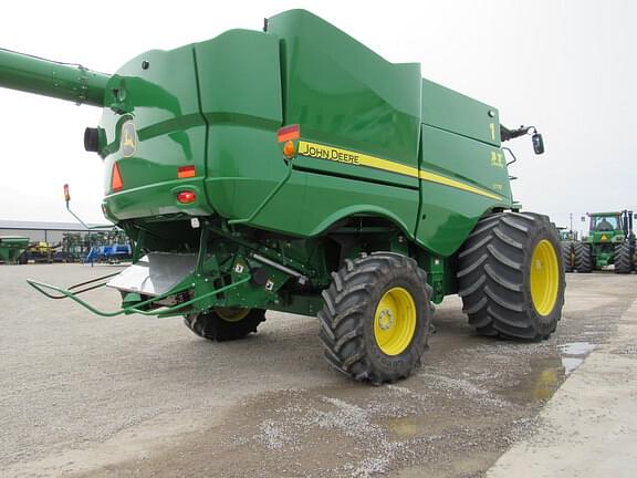 Image of John Deere S770 equipment image 4