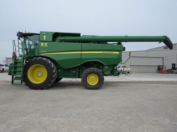 Image of John Deere S770 equipment image 1