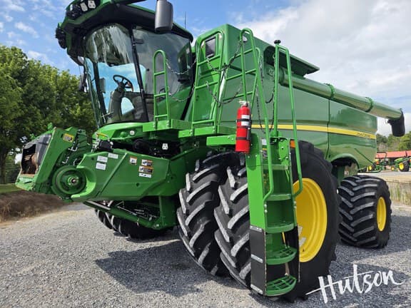 Image of John Deere S770 equipment image 4