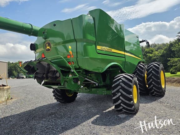 Image of John Deere S770 equipment image 2