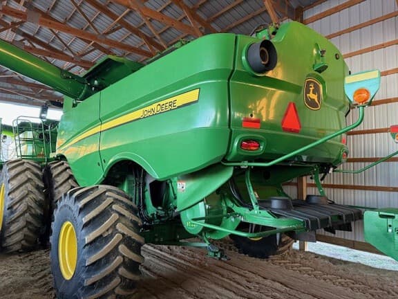 Image of John Deere S770 equipment image 3