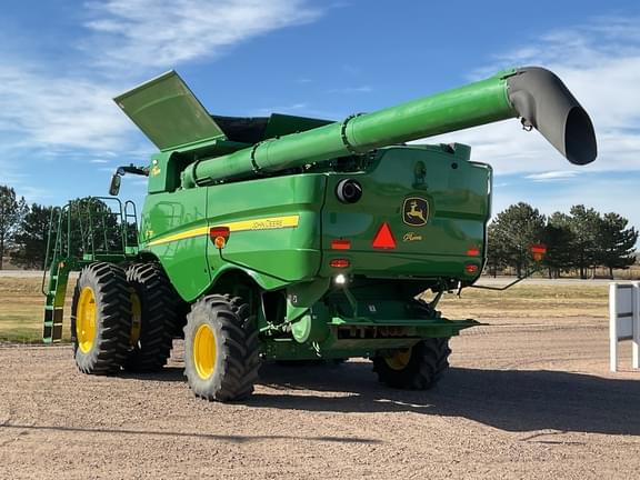 Image of John Deere S770 equipment image 4