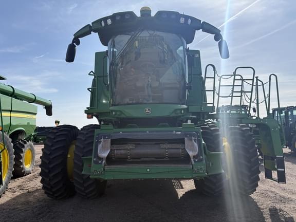 Image of John Deere S770 equipment image 2