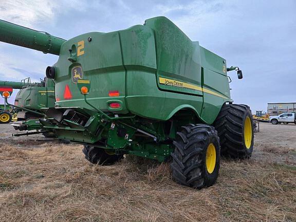 Image of John Deere S770 equipment image 2