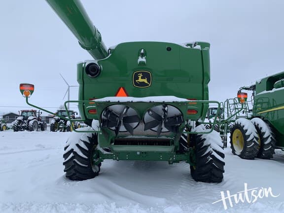 Image of John Deere S770 equipment image 3