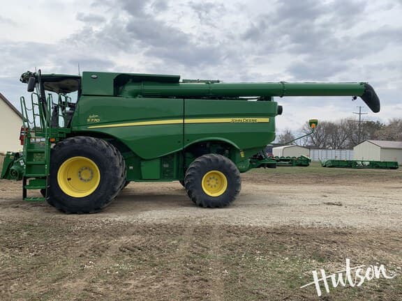Image of John Deere S770 equipment image 2