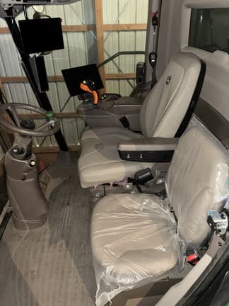 Image of John Deere S770 Image 1