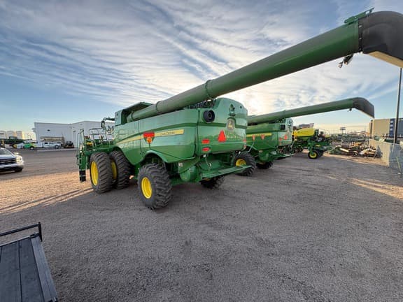 Image of John Deere S770 equipment image 3