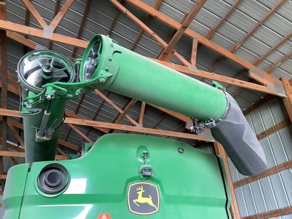 Image of John Deere S770 equipment image 2