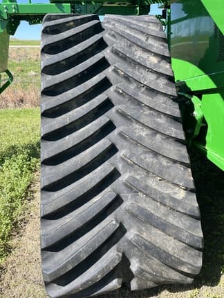 Image of John Deere S770 equipment image 4