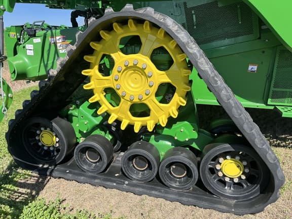 Image of John Deere S770 equipment image 3