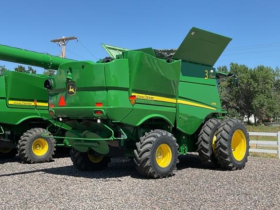 Image of John Deere S770 equipment image 1