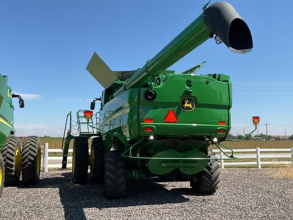 Image of John Deere S770 equipment image 3