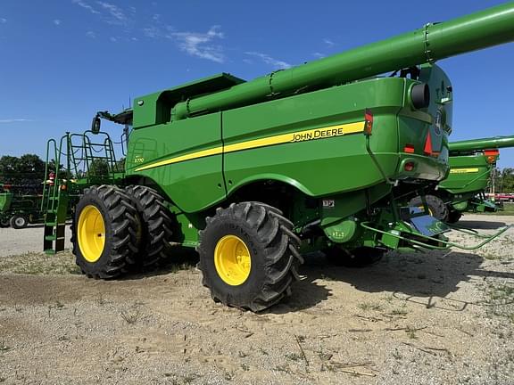 Image of John Deere S770 equipment image 1