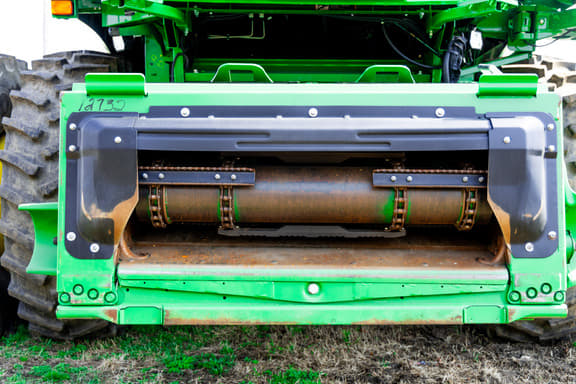 Image of John Deere S770 equipment image 2