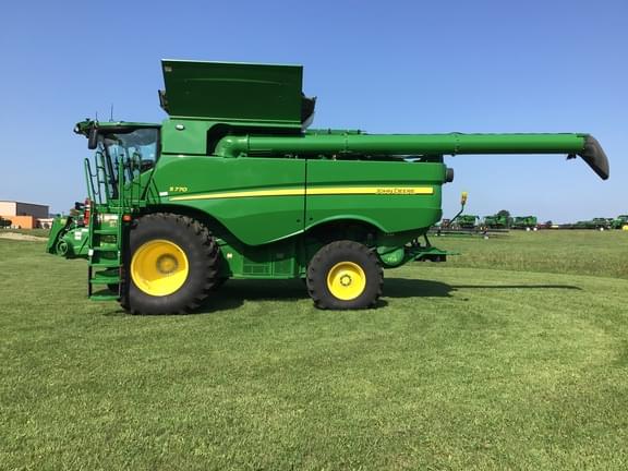 Image of John Deere S770 equipment image 4