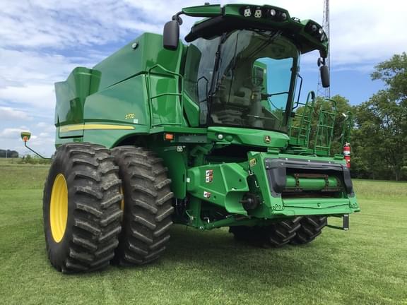 Image of John Deere S770 equipment image 2