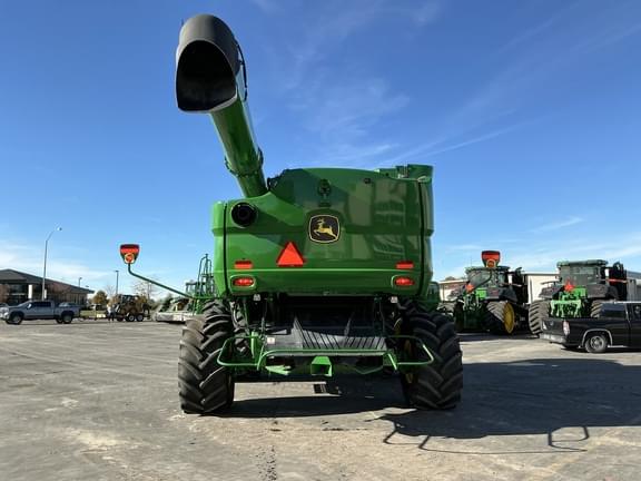 Image of John Deere S770 equipment image 3