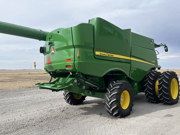 Image of John Deere S770 equipment image 3