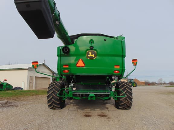 Image of John Deere S770 equipment image 4
