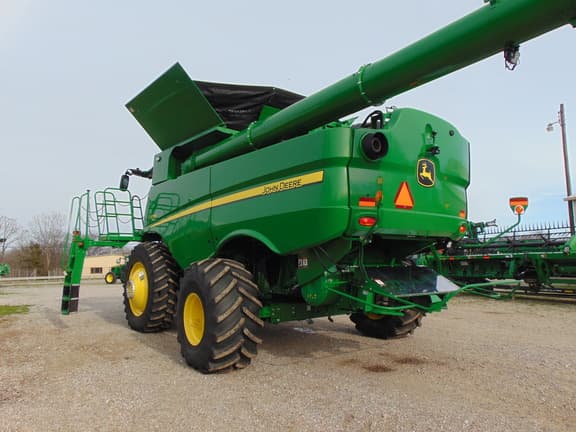 Image of John Deere S770 equipment image 2